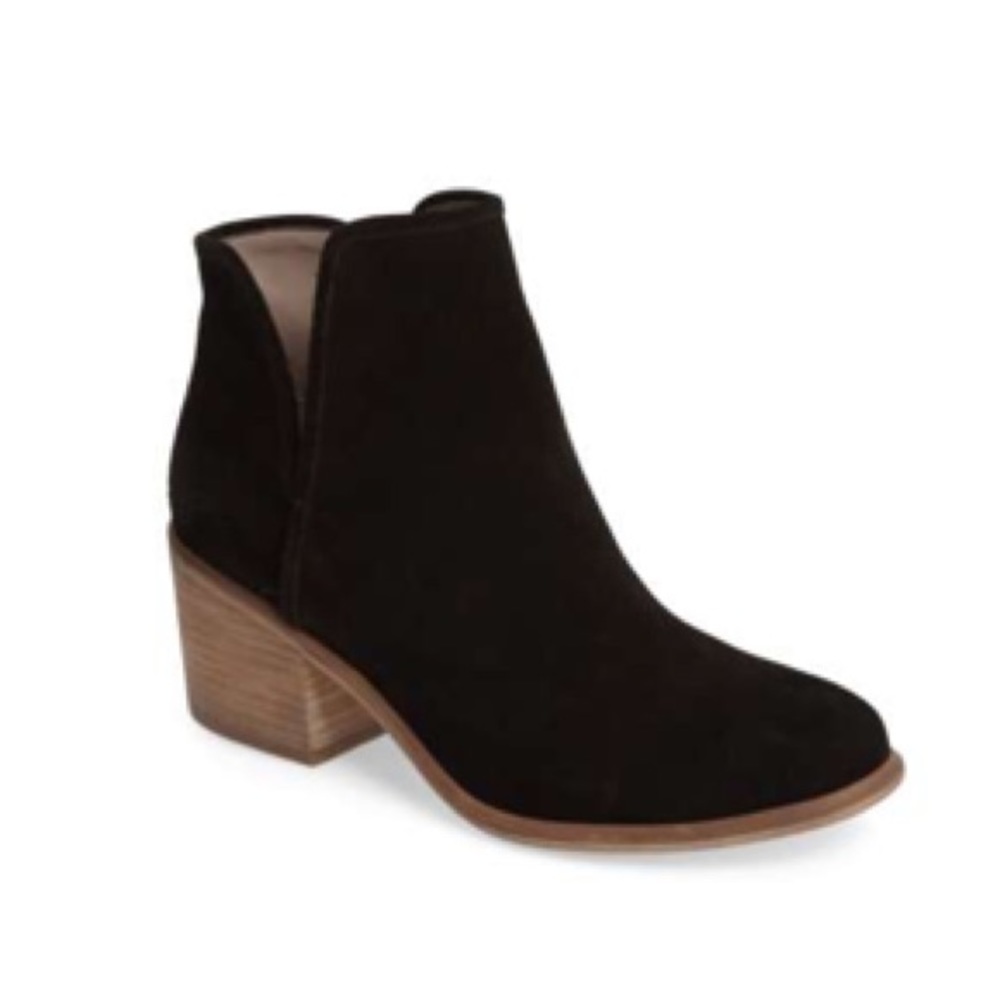 Black suede hinge booties!